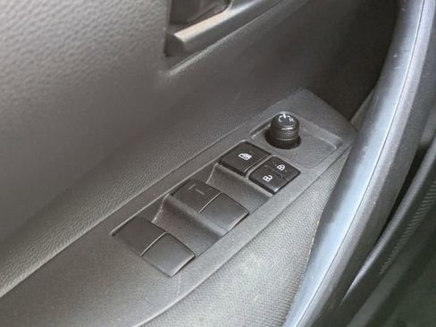 Used 2022 Toyota Corolla LE image 21