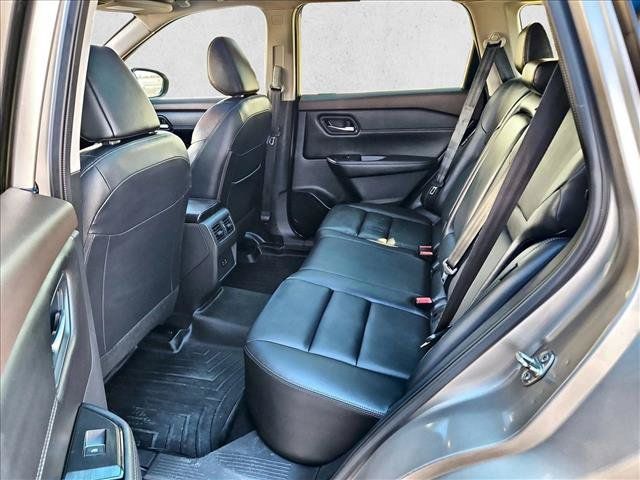 Used 2023 Nissan Rogue SL FWD image 20