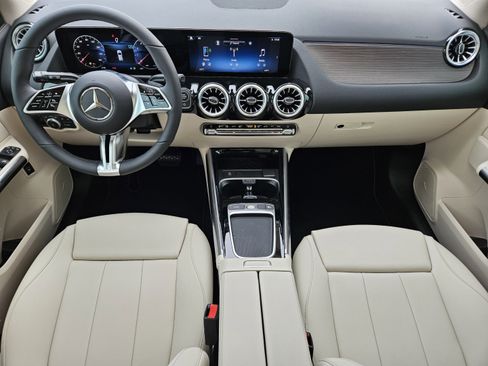 Certified 2026 Mercedes-Benz GLA 250 image 25