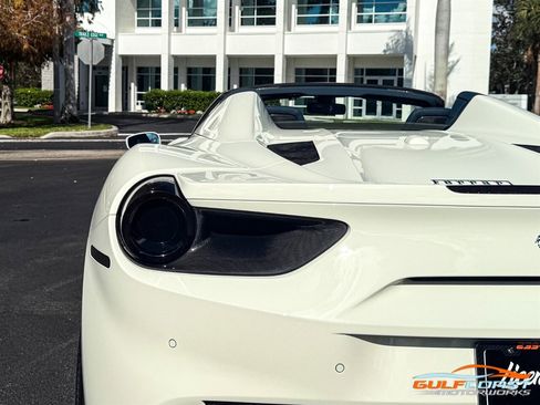Used 2018 Ferrari 488 Spider image 51