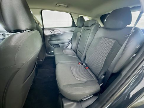 Used 2024 Kia Sportage LX image 25