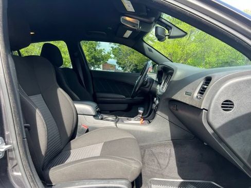 Used 2022 Dodge Charger R/T w/ Driver Convenience Group RWD image 23