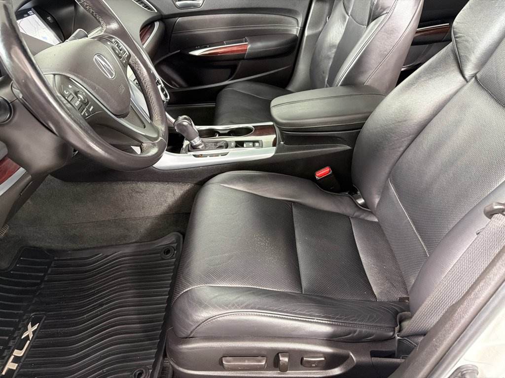 Used 2016 Acura TLX w/ Technology Package FWD image 12