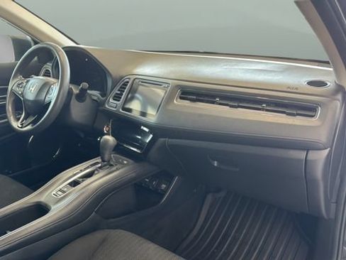 Used 2016 Honda HR-V EX image 19