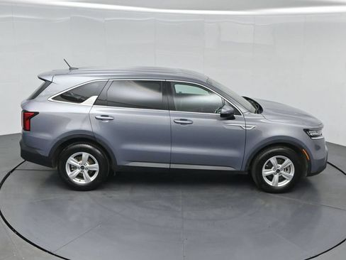 Certified 2023 Kia Sorento LX FWD image 55