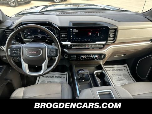 Used 2022 GMC Sierra 1500 SLT w/ SLT Premium Plus Package image 9