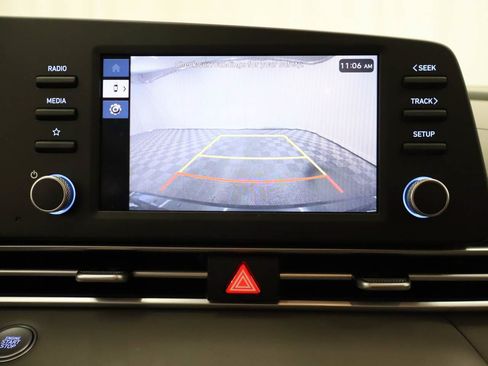 Used 2026 Hyundai Elantra SEL Sport FWD image 11