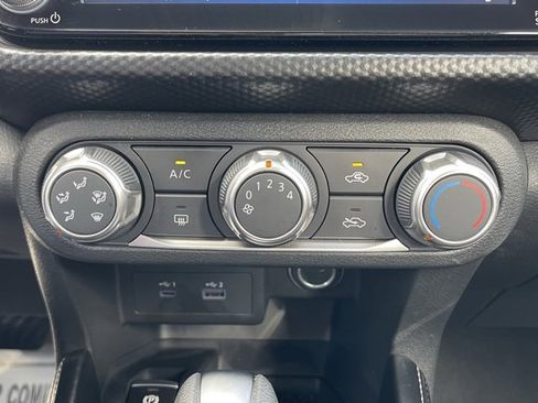 Certified 2024 Nissan Kicks SV image 12