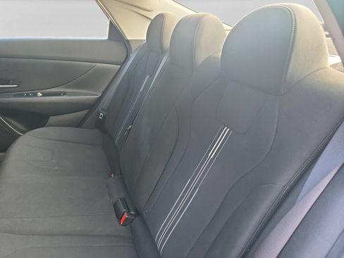Used 2022 Hyundai Elantra SEL FWD image 26
