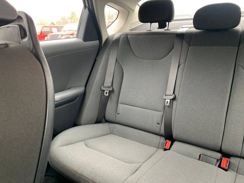 Used 2025 Kia K4 FWD image 39