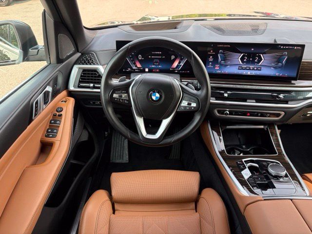 Used 2026 BMW X5 xDrive40i AWD/4WD image 13