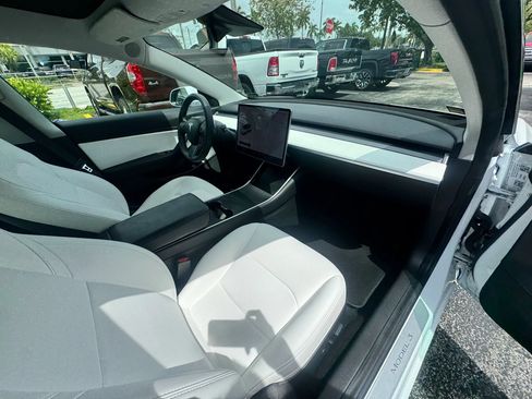 Used 2019 Tesla Model 3 Performance AWD/4WD image 24