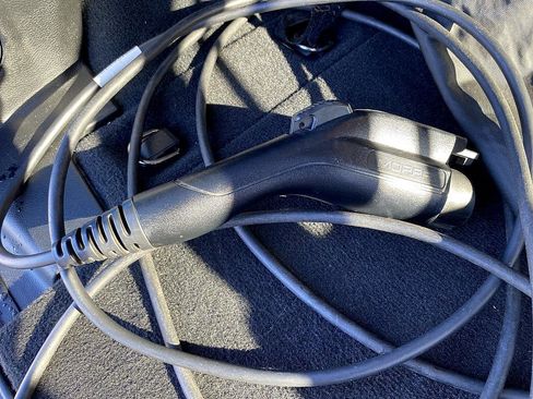 Used 2022 Jeep Wrangler Unlimited Sahara w/ Cold Weather Group image 22