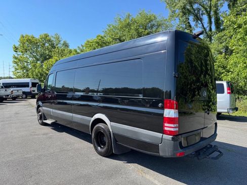 Used 2017 Mercedes-Benz Sprinter 3500 image 11