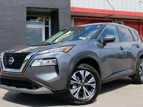 Used 2023 Nissan Rogue SV FWD image 12