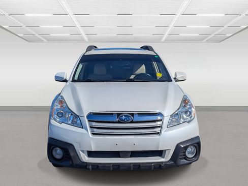 Used 2013 Subaru Outback 3.6R Limited w/ Popular Pkg 3 image 8