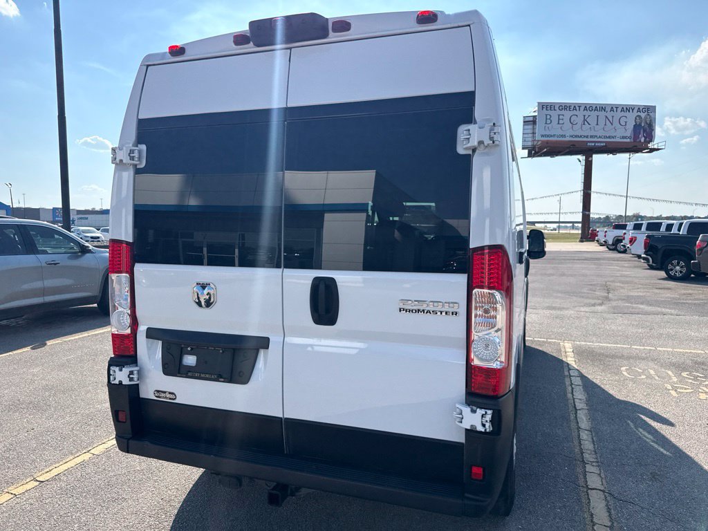Used 2023 RAM ProMaster 2500 w/ Convenience Group FWD image 10