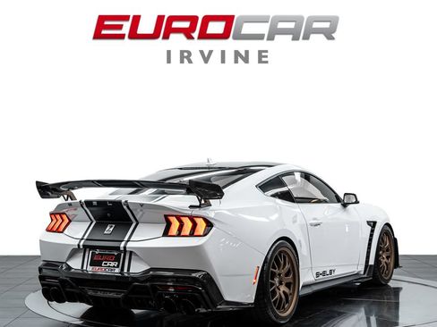 Used 2025 Ford Mustang GT Premium w/ GT Performance Package RWD image 5