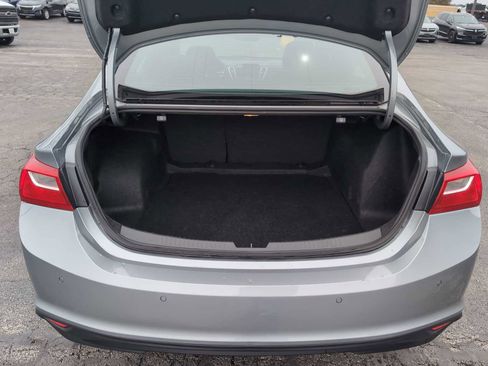 Used 2025 Chevrolet Malibu LT image 24