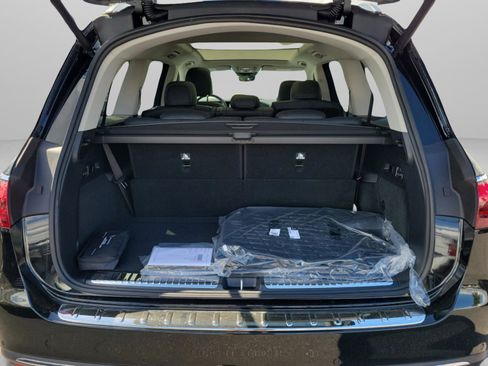 New 2026 Mercedes-Benz GLS 450 4MATIC image 10