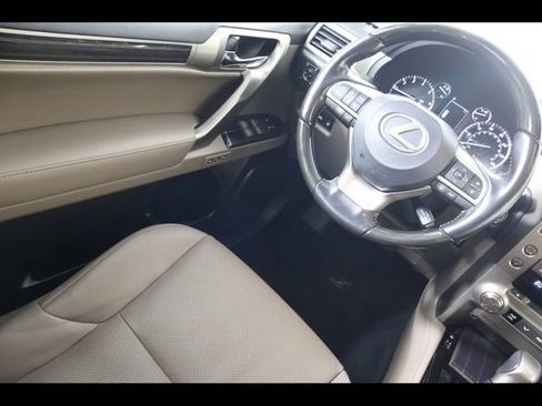 Used 2021 Lexus GX 460 Premium w/ Premium Package image 17