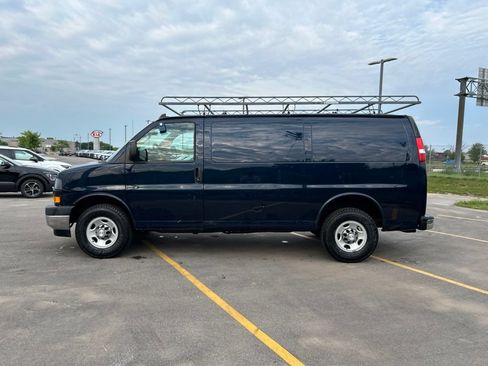 Used 2019 Chevrolet Express 2500 w/ Driver Convenience Package RWD image 10