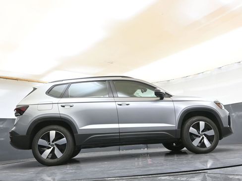Used 2025 Volkswagen Taos S AWD/4WD image 42