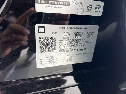 Used 2025 Buick Enclave Avenir w/ Super Cruise Package image 31