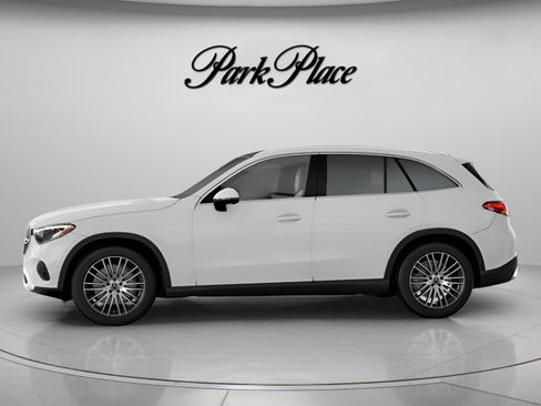 Used 2026 Mercedes-Benz GLC 300 image 7