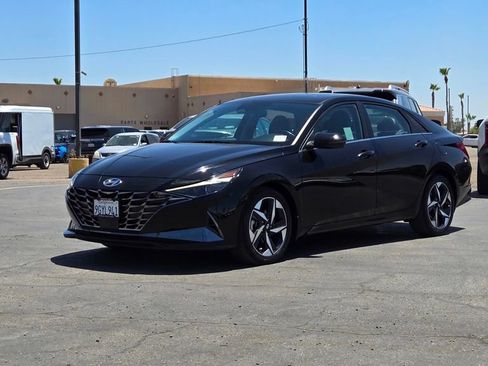 Used 2023 Hyundai Elantra Limited FWD image 8