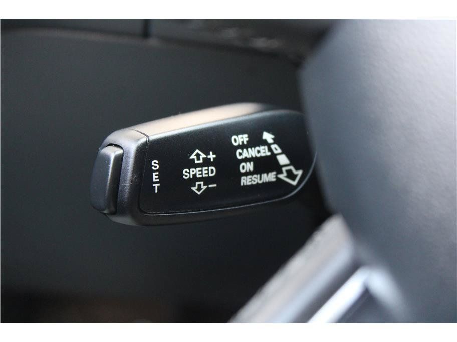 Used 2013 Audi A4 2.0T Premium Plus w/ Premium Plus Pkg AWD/4WD image 22