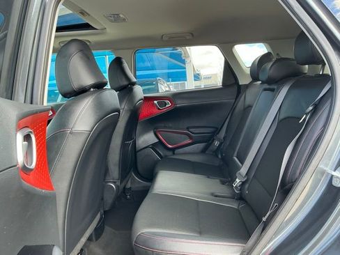 Used 2023 Kia Soul GT-Line image 8
