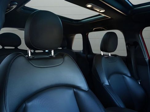 Used 2018 MINI Cooper S image 27