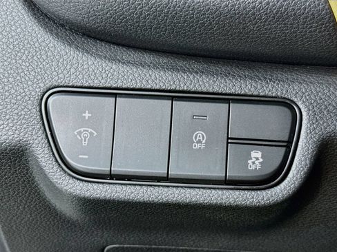 Used 2024 Kia Seltos EX AWD/4WD image 17