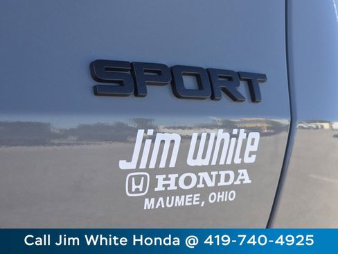 Used 2025 Honda HR-V Sport image 11
