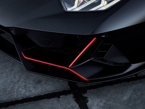 Used 2024 Lamborghini Huracan EVO image 7