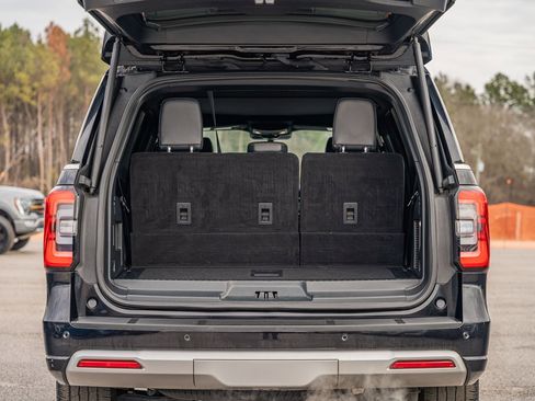 Certified 2023 Ford Expedition Platinum image 20