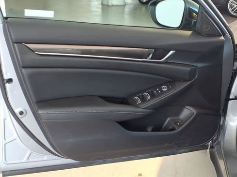 Used 2022 Honda Accord Sport image 10