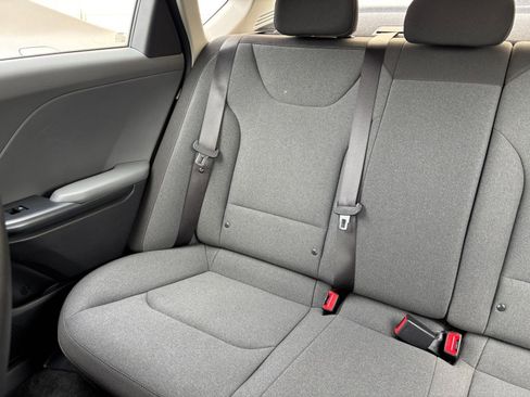 Used 2025 Kia K4 FWD image 39