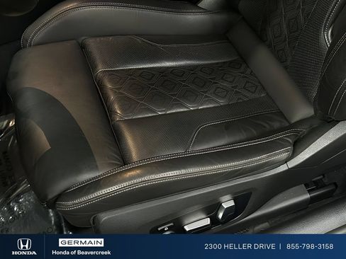 Used 2020 BMW M8 Coupe AWD/4WD image 14