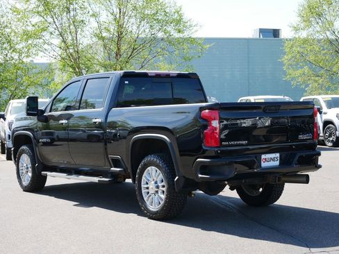 Used 2021 Chevrolet Silverado 2500 High Country w/ Z71 Off-Road Package AWD/4WD image 8