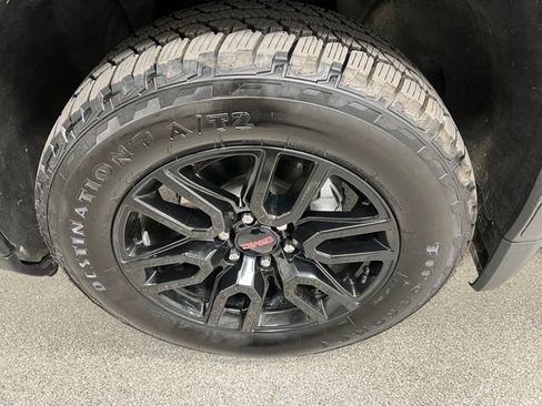 Used 2023 GMC Sierra 1500 Elevation image 4