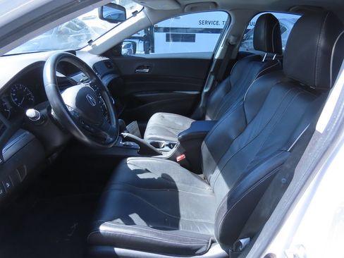 Used 2019 Acura ILX FWD image 10