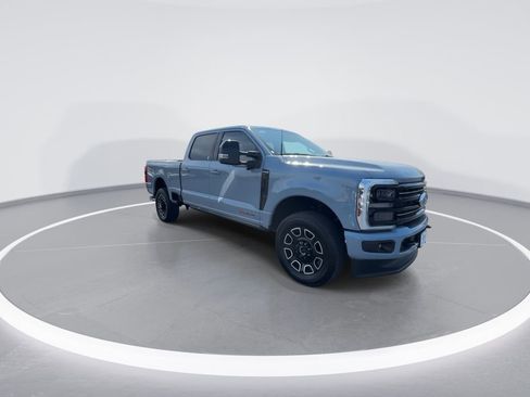 Used 2026 Ford F250 Platinum AWD/4WD image 2