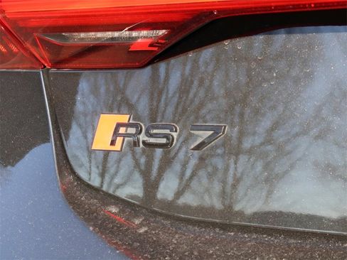 Used 2022 Audi RS 7 Sportback image 8