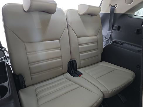 Used 2019 Kia Sorento EX w/ EX Touring Package FWD image 12