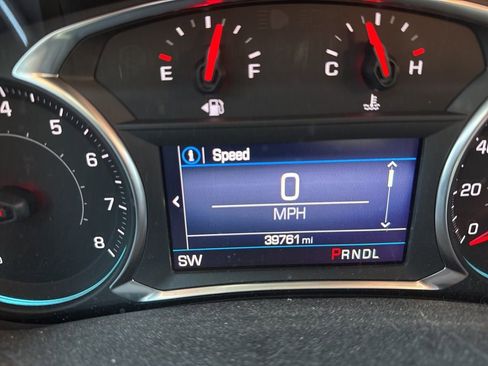 Used 2022 Chevrolet Equinox LS w/ LS Convenience Package image 7