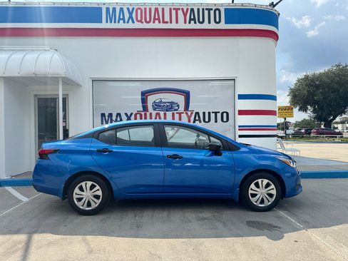 Used 2024 Nissan Versa S w/ Trunk Package image 14