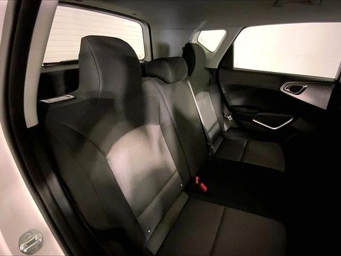 Certified 2025 Kia Soul LX FWD image 23