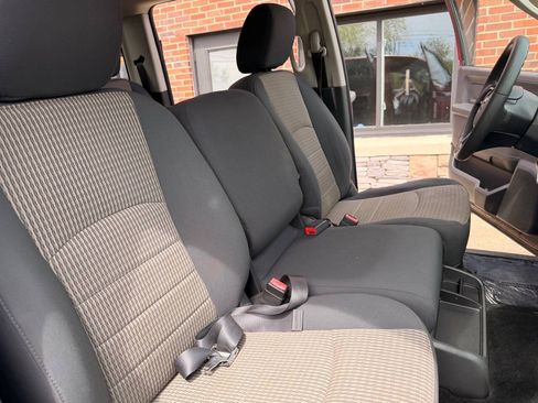 Used 2012 RAM 1500 Express w/ ST Popular Equipment Group AWD/4WD image 22
